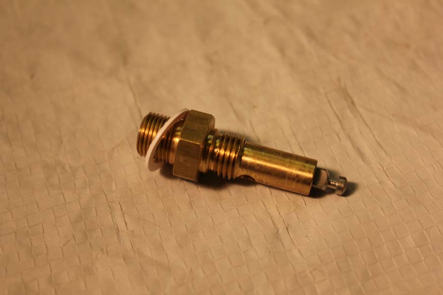 1284-33 Linkert float valve and seat 1