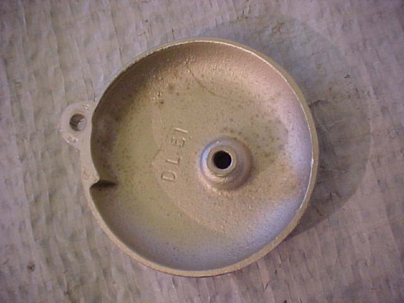 1229-27 Air intake cap- back