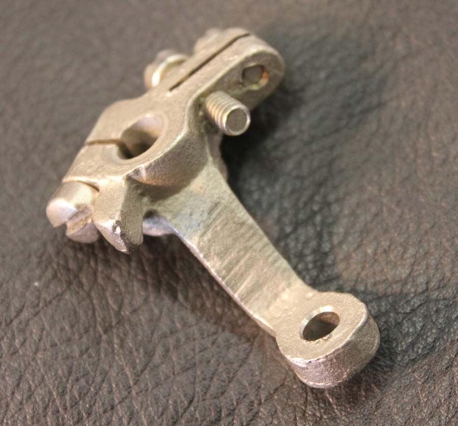 1238-33 Throttle Lever Linkert - Schebler