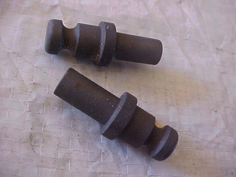 2411-32A Rocker clutch spring stud 3