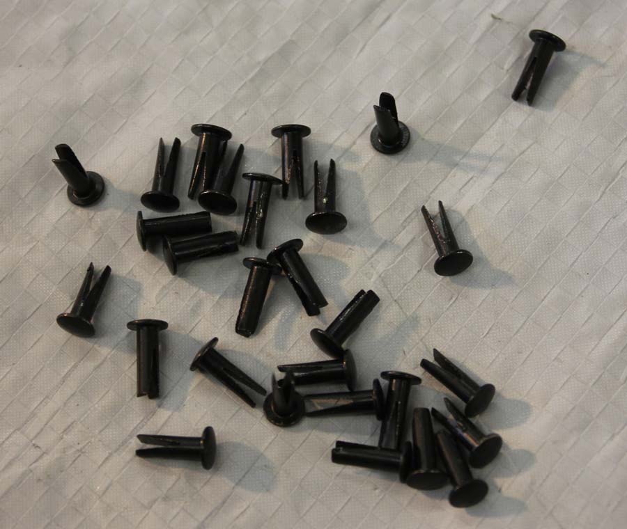 2941-14 Rivets (28 pieces)