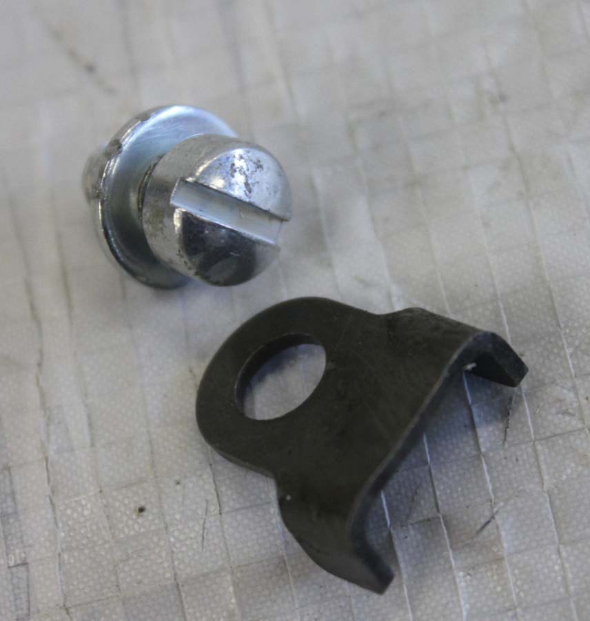 3394-29 Oil Pump Control Coil Clip