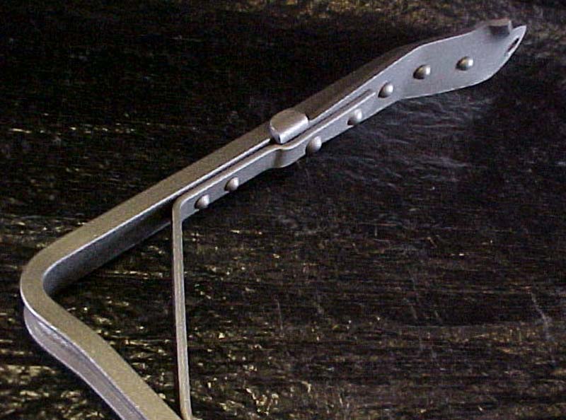 VL REAR STAND corner brace