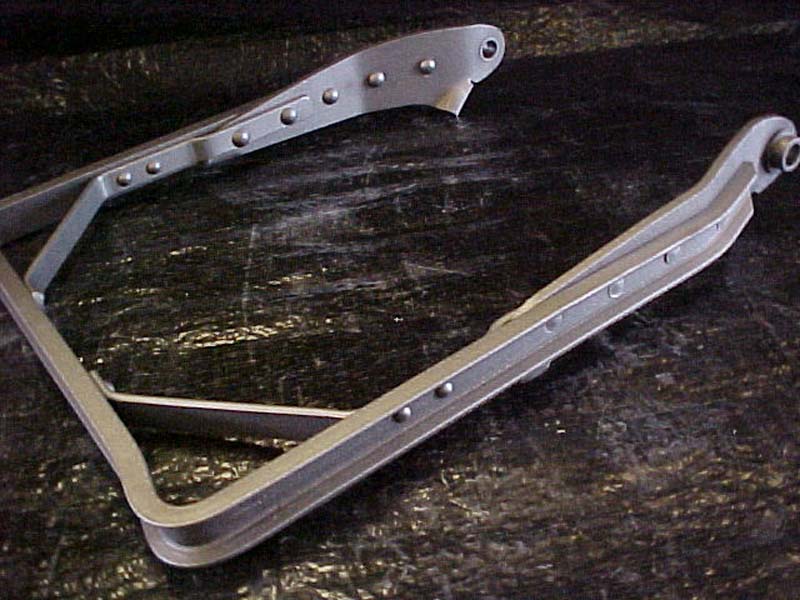VL REAR STAND trailing edge
