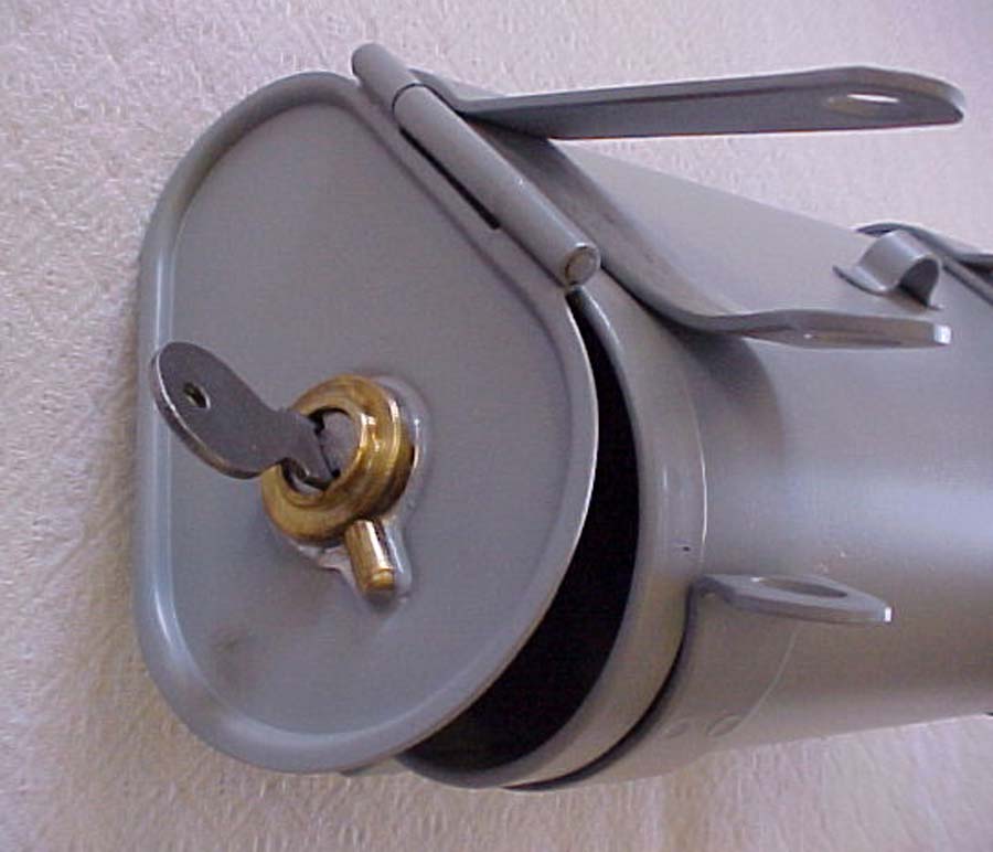 31-34 toolbox door open closeup esbj