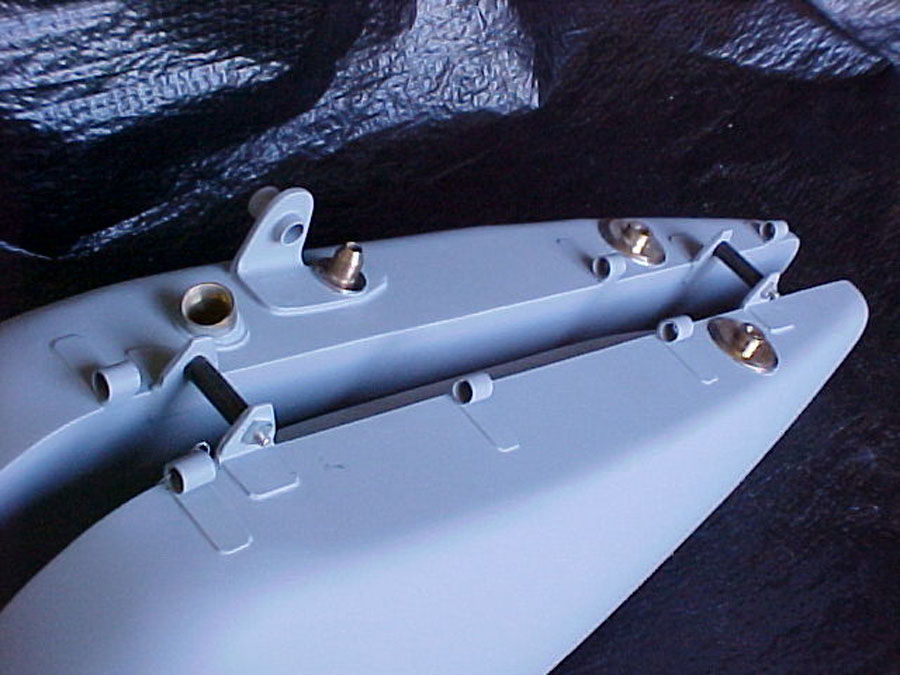 3501-26 Singles Tanks underside