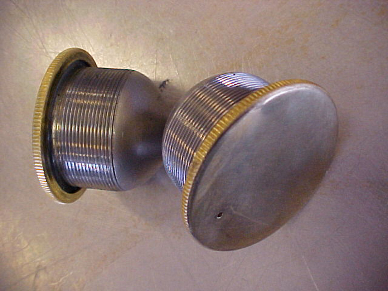 3507-16 fuel caps C