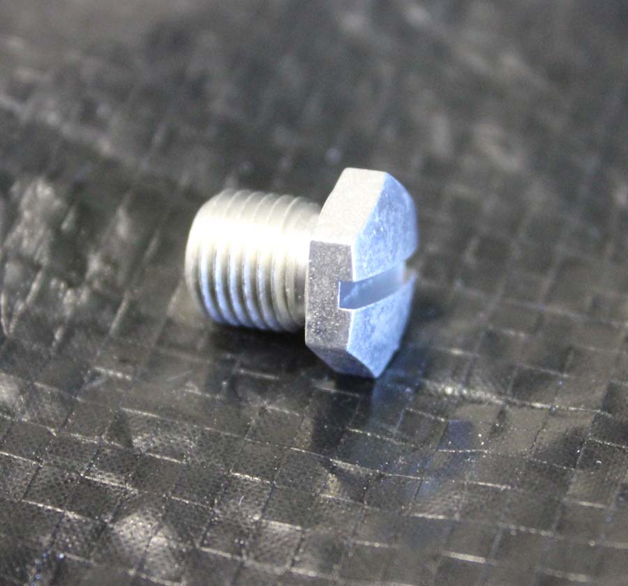 453-11 Transmission Plug