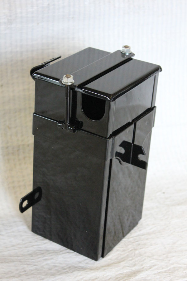4404-29 battery box right side