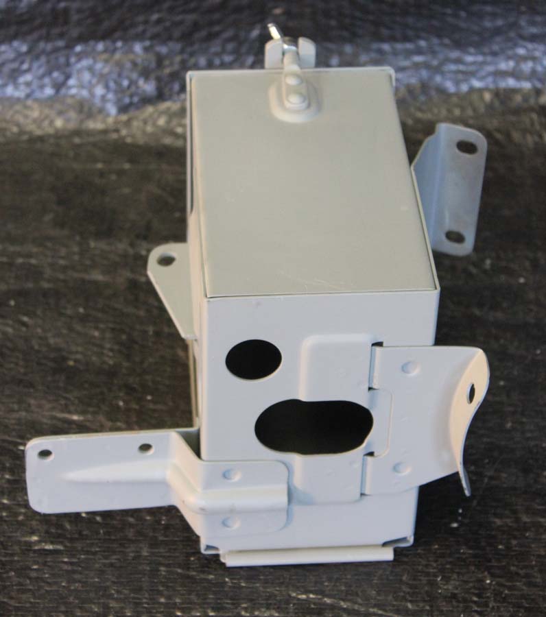 4404-30 vL battery box bottom