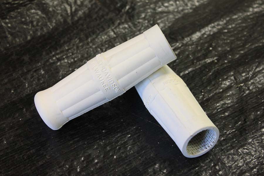 3310-11W Grips