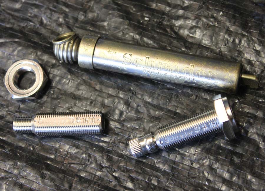 11567-26 with original Shrader gauge